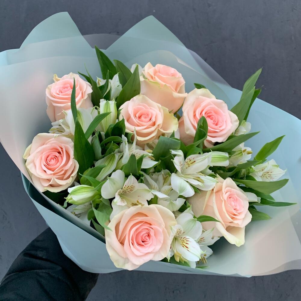 альстромерии и зелени «Матильда» альстромерии и зелени «Матильда»